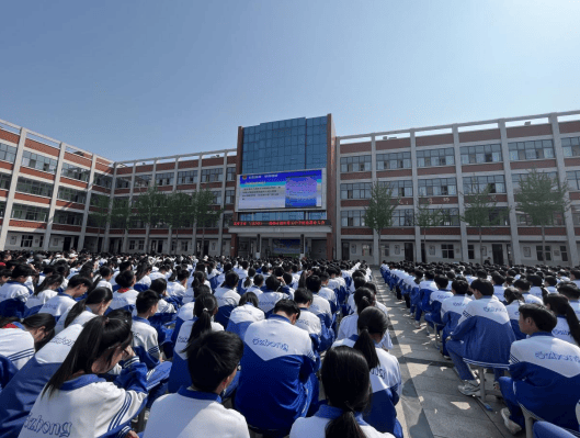 筑梦青春与法同行濮阳市油田第五中学开展法治教育讲座