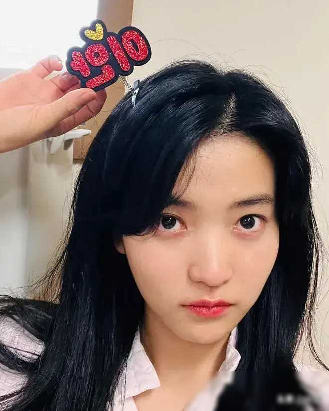 出道第一部就是顶级大导如何看待其被赞誉不重翻版争议