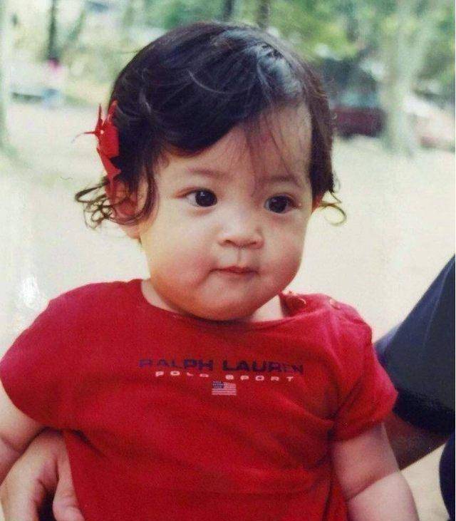 原创辍学混娱乐圈的欧阳娜娜未来能成为一个真正的演员吗