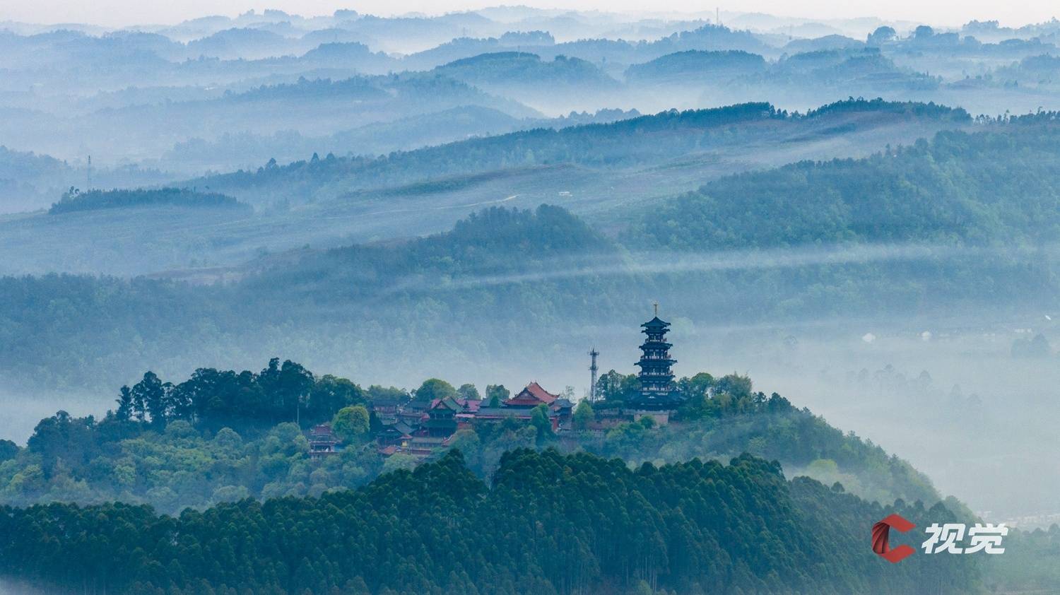 水墨山峦 雨后彭祖山"丹青感"十足_流动_云雾_春雨