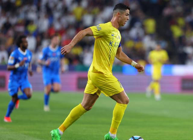 c罗红牌利雅得同城德比胜利新月豪取33连胜