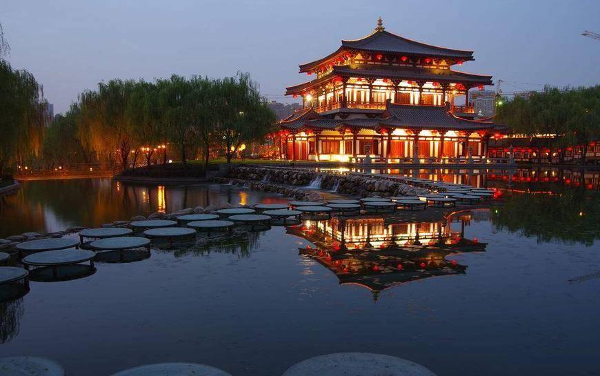 去西安大雁塔请导游一个人多少钱旅游5日导游推荐