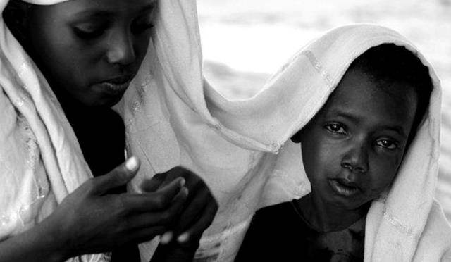 30年前目标是解决索马里饥荒为何美军抵达后就抄起了家伙