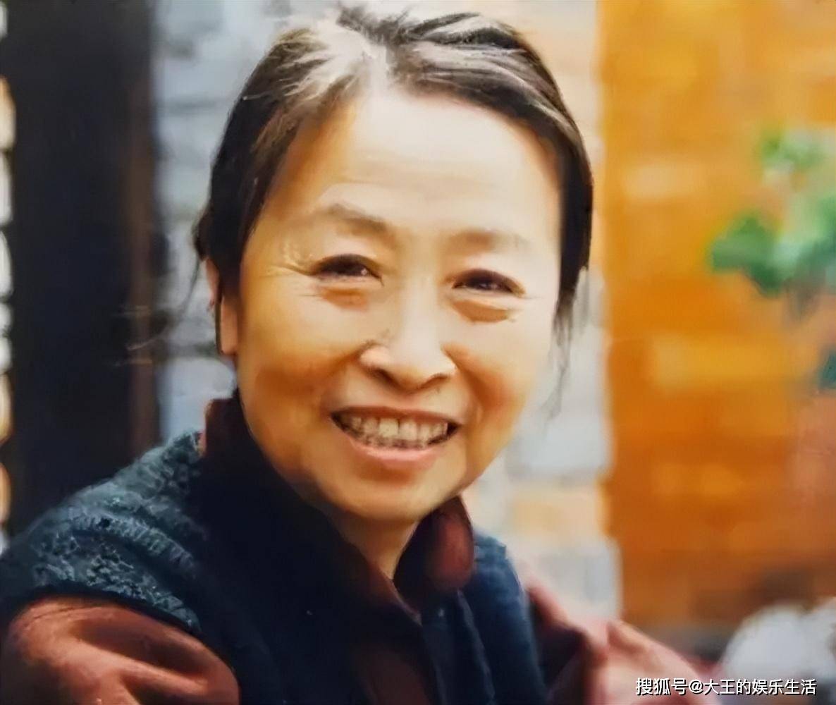 原创丑娘张少华面丑心更丑年轻时作恶多端晚年风水轮流转