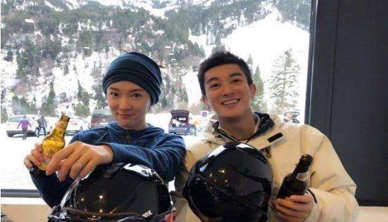 陈赫大学寝室4个人火了3个为何不帮剩下那个郑恺带不动