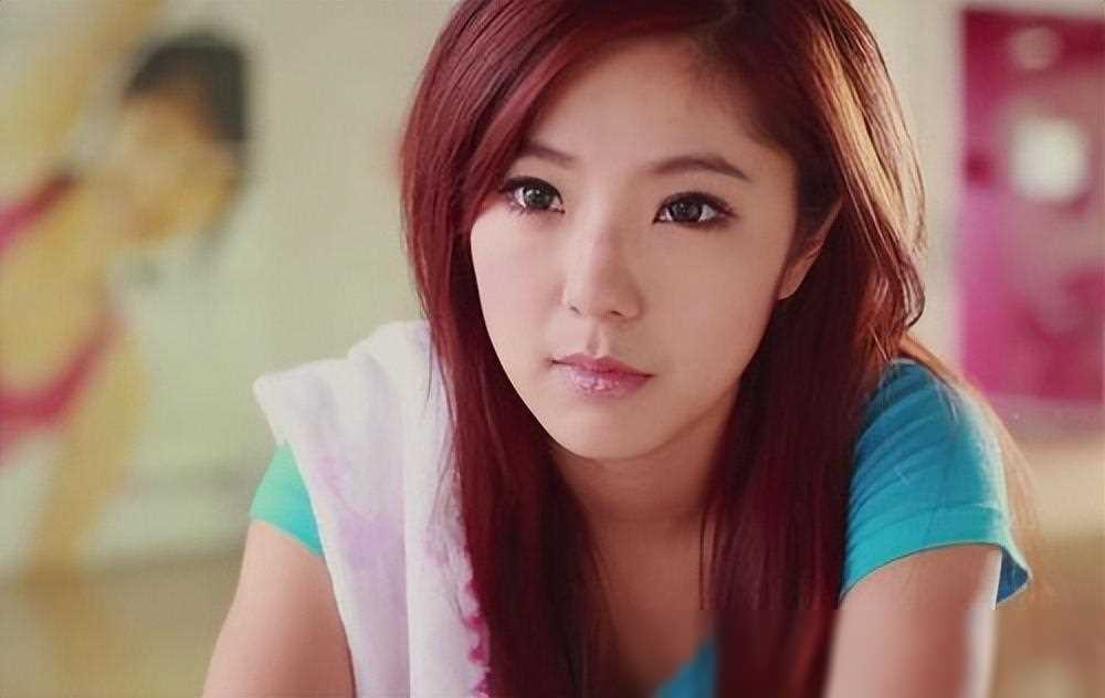 原创宅男女神网大出身却遭冷遇她真的不配当演员吗