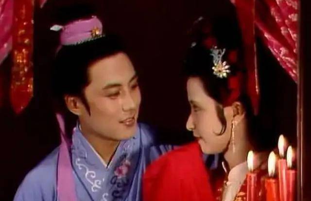 原创秦可卿才貌双全为何会喜欢自己的公公贾珍真相隐藏在第53回中