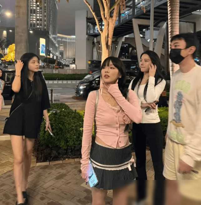 王思聪澳门逛街引热议四女伴现身是否另有隐情