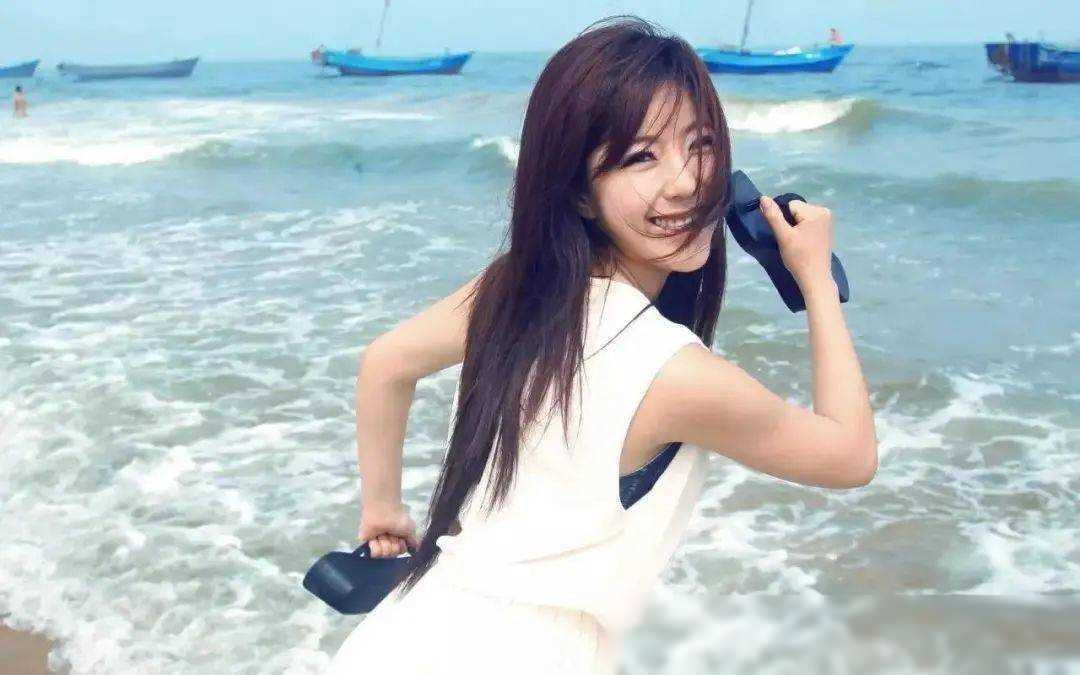 原创宅男女神网大出身却遭冷遇她真的不配当演员吗