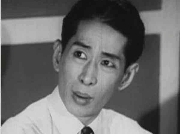 原创打拼成富豪因搭档释小龙郝劭文演方丈爆红却无儿无女孤独离世