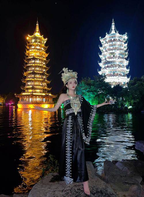 桂林花花15577368723(咨询-免费)第一天:桂林民族民俗村—漓江第二天