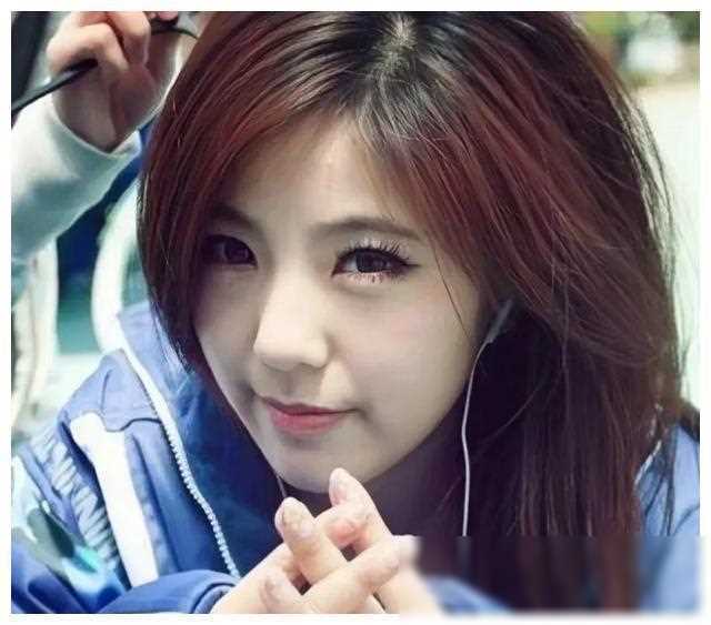 原创宅男女神网大出身却遭冷遇她真的不配当演员吗