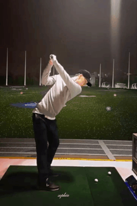 原创空降热搜第一王一博托姐公然秀恩爱原来这样子就能拿捏酷盖啊