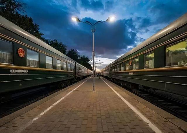 原创全国最慢火车起点到终点要131个小时车票6000元却一票难求