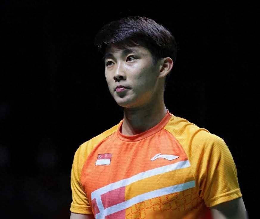 10个在我们最受欢迎的外国现役羽毛球男运动员1骆建佑新