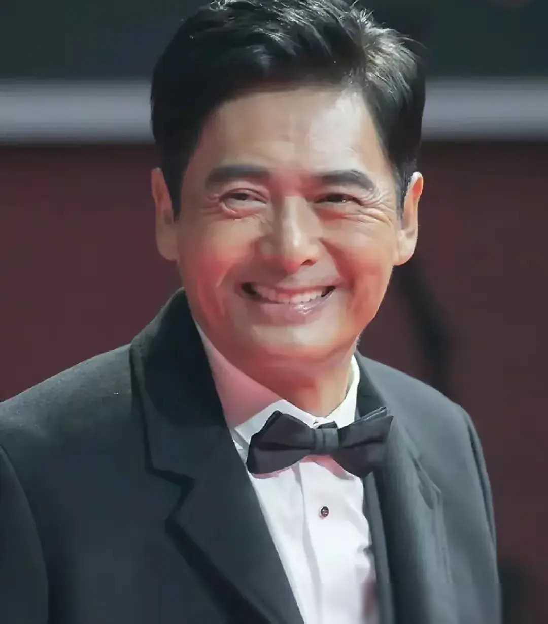 忍不住揭秘陈玉莲公开三子身份或是周润发掀起轩然大波