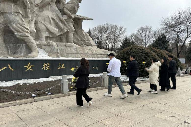 牡丹江师范学院音乐与舞蹈学院开展青春中国节清明主题实践教育活动