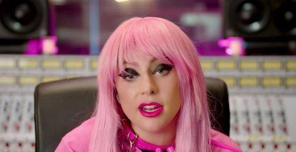 ladygaga根据外媒的报道,ladygaga在媒体采访中表示