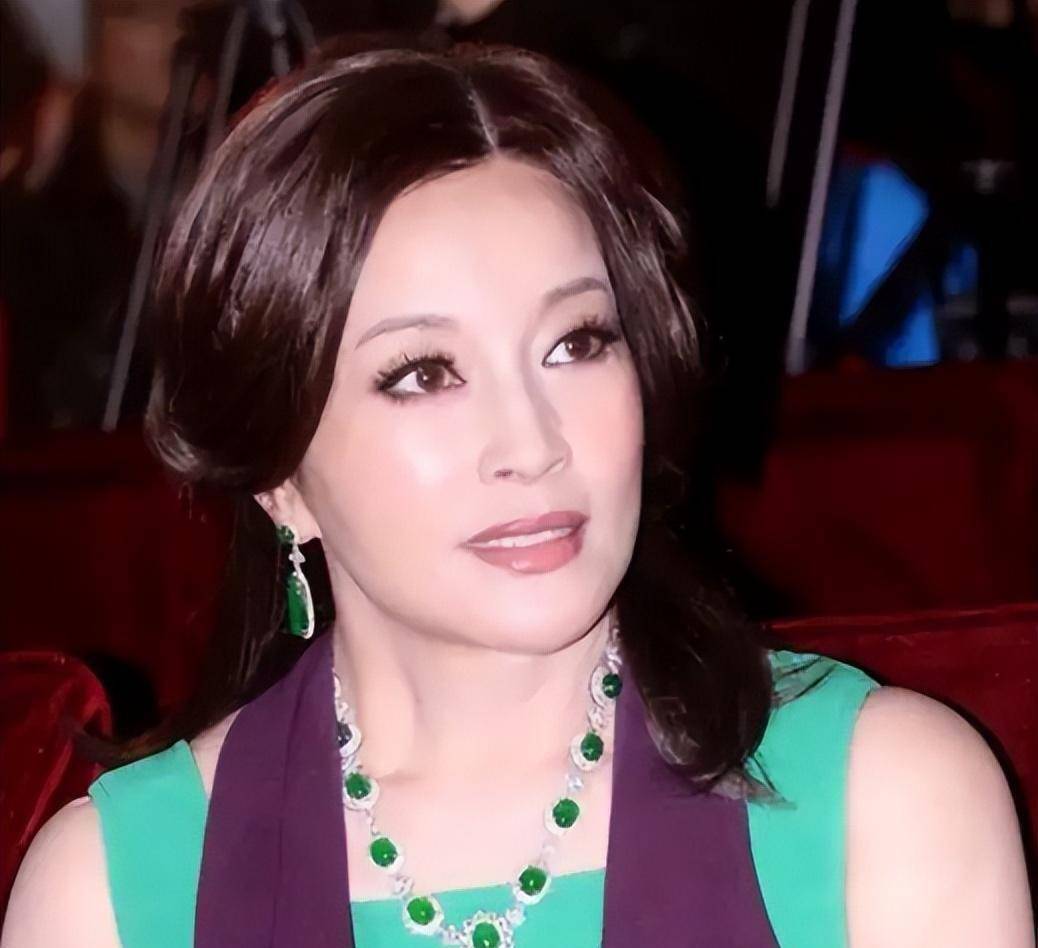 原创73岁刘晓庆四婚引热议善恶终有报人生路不同