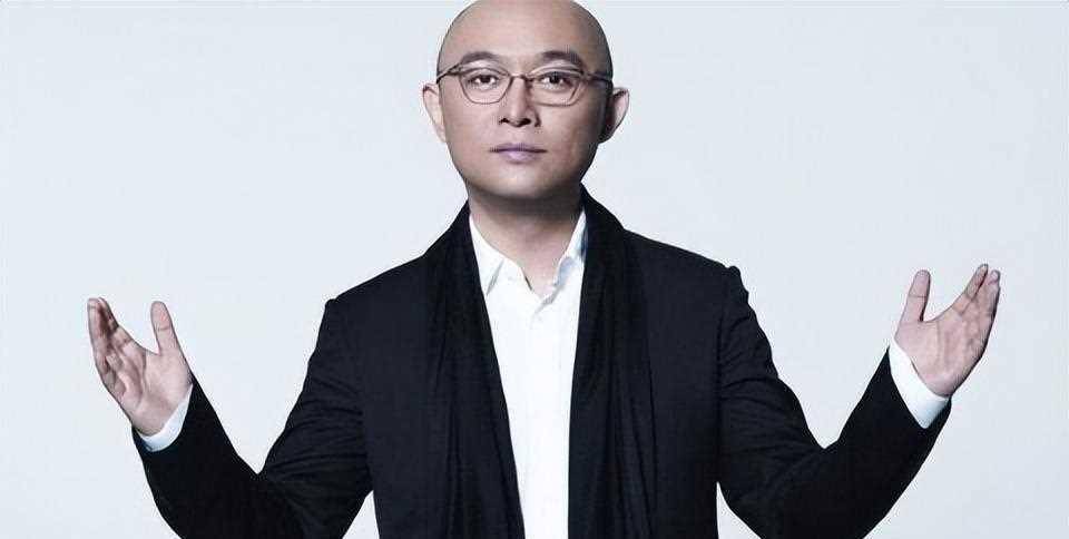 在我看来,孟非的病倒不仅仅是对他个人健康的一次警示,更是对整个社会