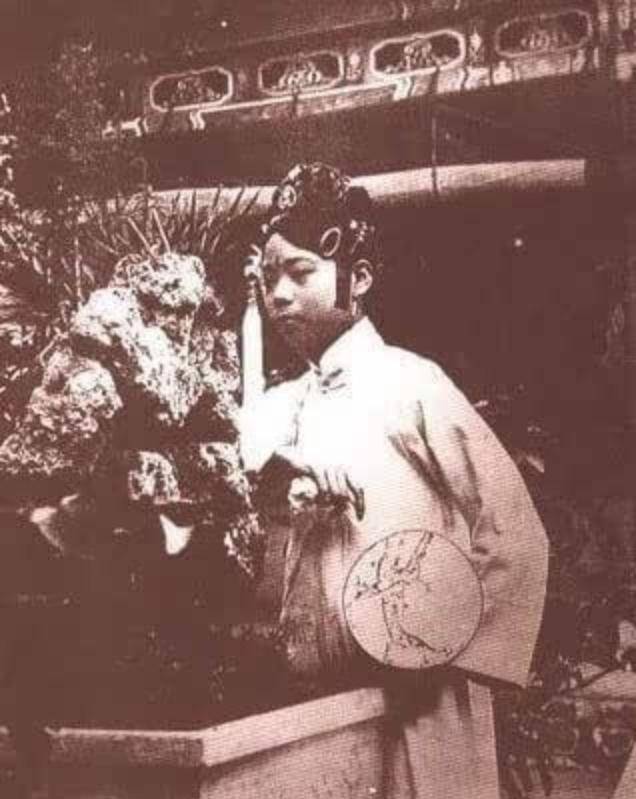 文绣才是一开始为溥仪内定的皇后为何最后变成了婉容呢