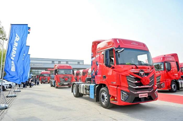 100辆新款重卡交付上海 谁家车?