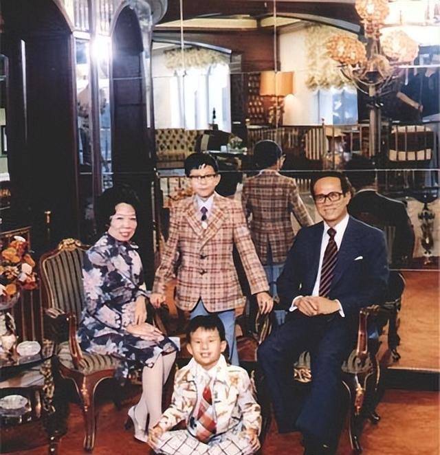 富婆邱碧云:丈夫是钟表大王,女婿是华人首富,3个儿子身价百亿_李嘉诚