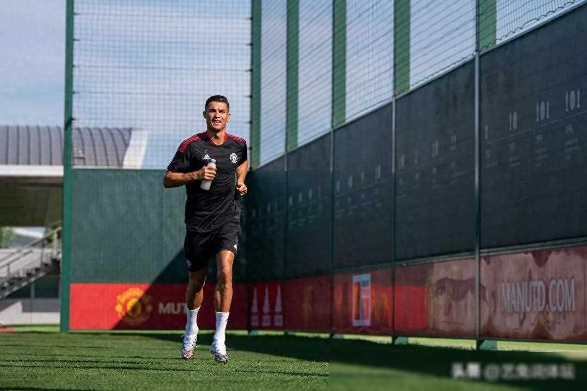 原创乔治娜晒全家健身画面继承c罗自律基因意外炫富奢华生活