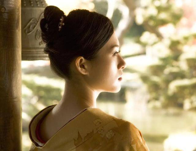 艺伎回忆录原型5岁被父亲送去学艺15岁成花魁为何隐退