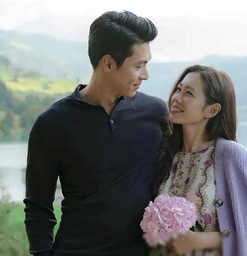 孙艺珍一家三口春游玄彬儿子亮相网友热议期待反转