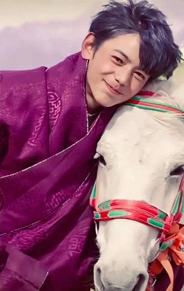 原创丁真珍珠般的甜野男孩未来可期