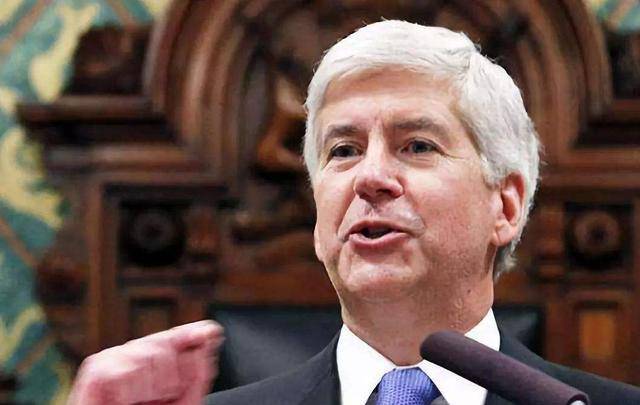 美国州长为何敢和总统对着干各州和总统之间是什么关系