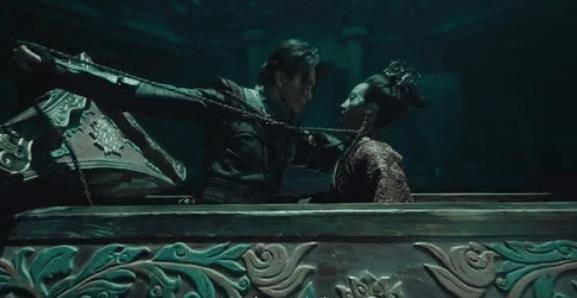 原创龙岭迷窟鹧鸪哨扒女尸敛服番外却跟女尸翻花绳真会玩