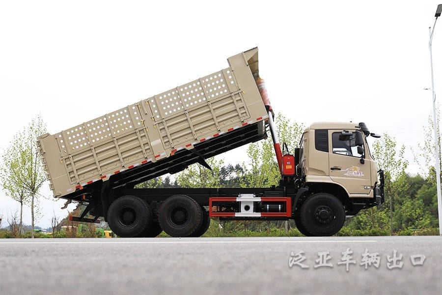 东风六驱6x6全驱自卸运输车越野专用车