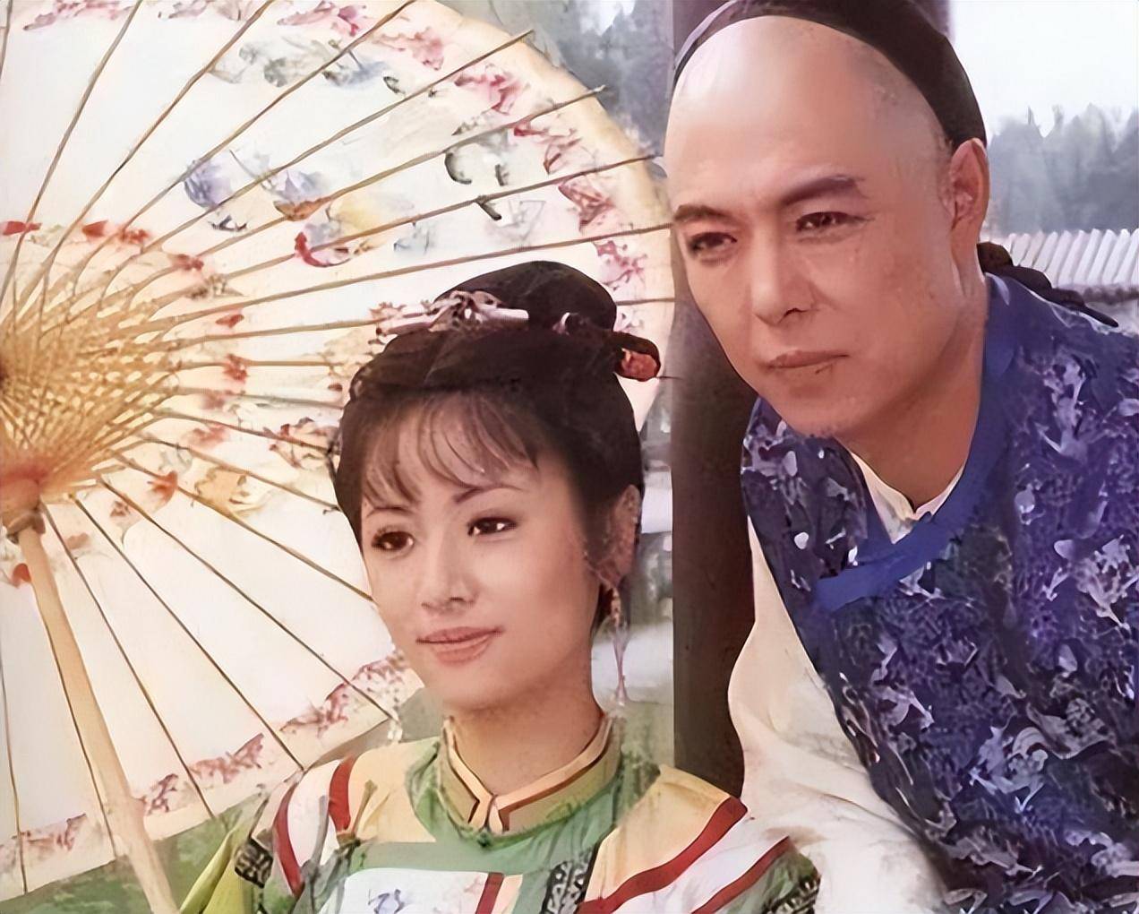 乾隆下江南,地方官献美人,第二天乾隆:昨日黄花闺女?美人低头