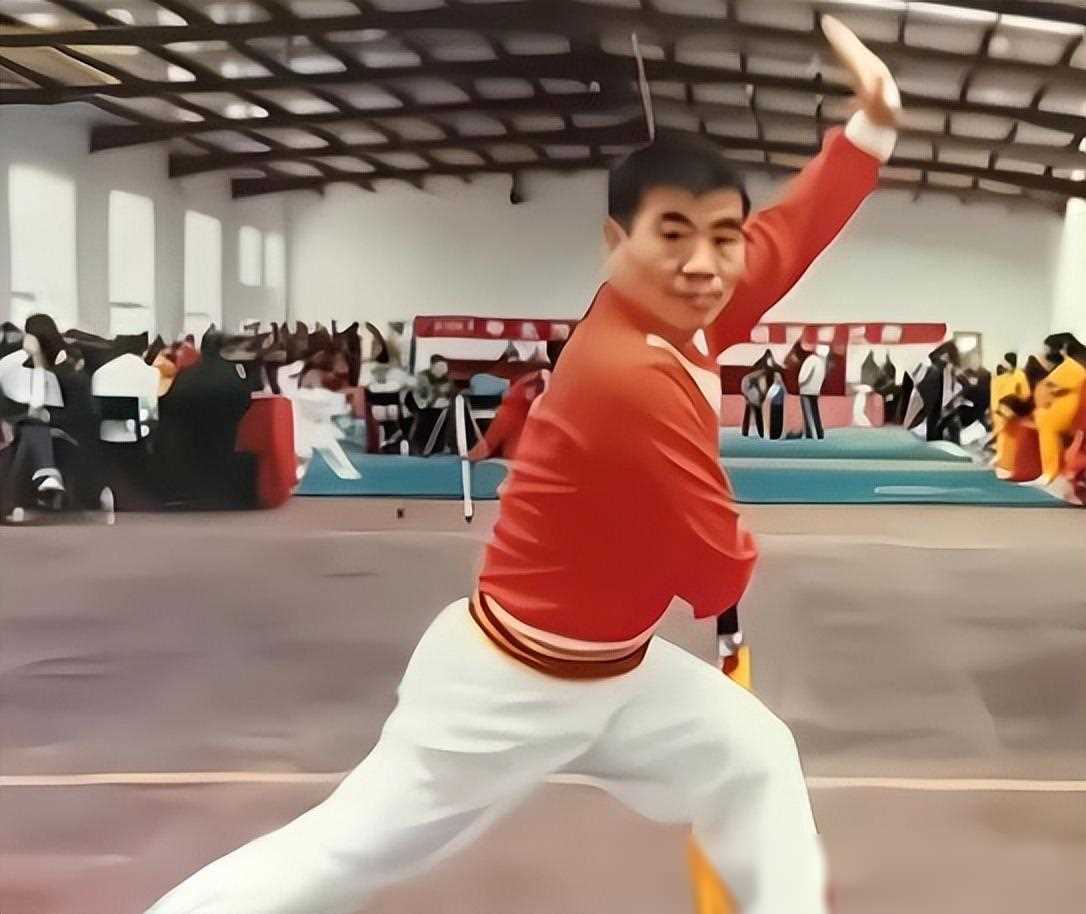 身高1米4娶娇妻,武大郎绝活引热议,妻子乐开花_宋文华_生活_父母