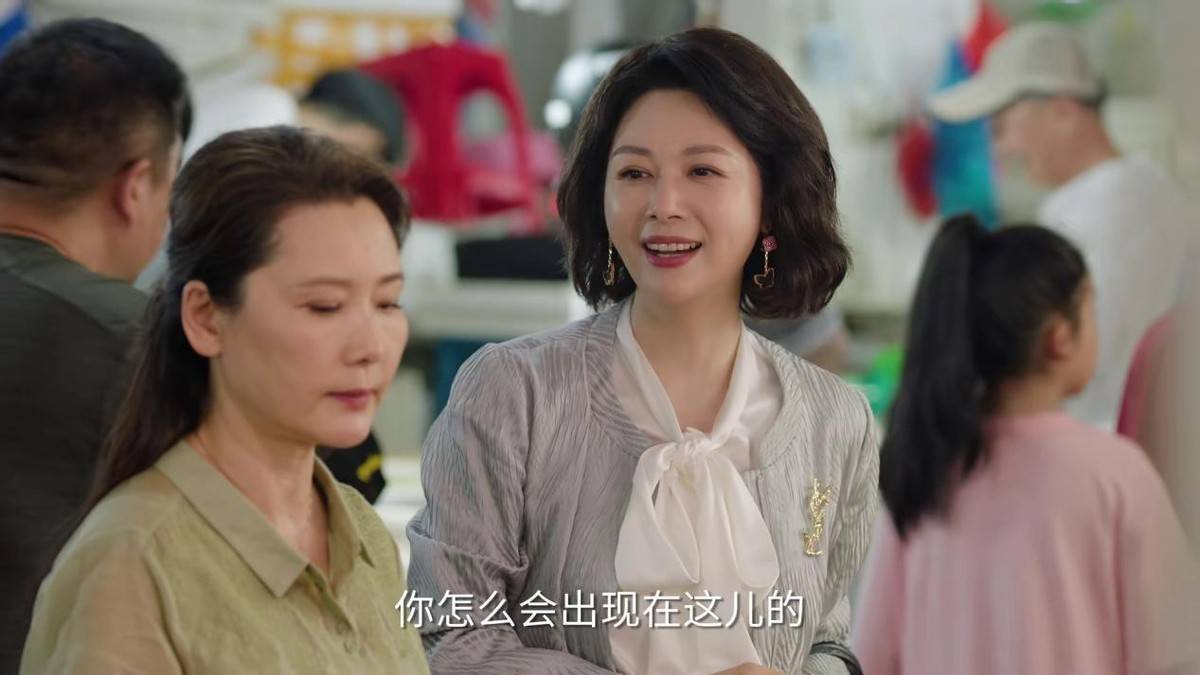 《承欢记》中的美人配角,五官标致,韵味十足,虽是配角也很出彩_邓英