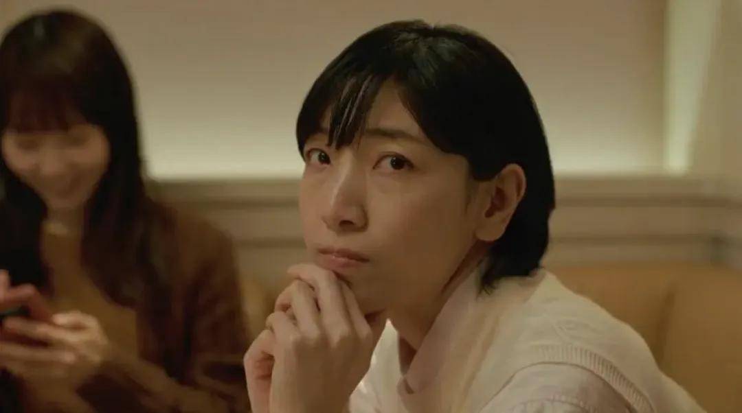 讲述了33岁公务员近藤麻美因车祸去世后,选择不断重启人生以积累功德