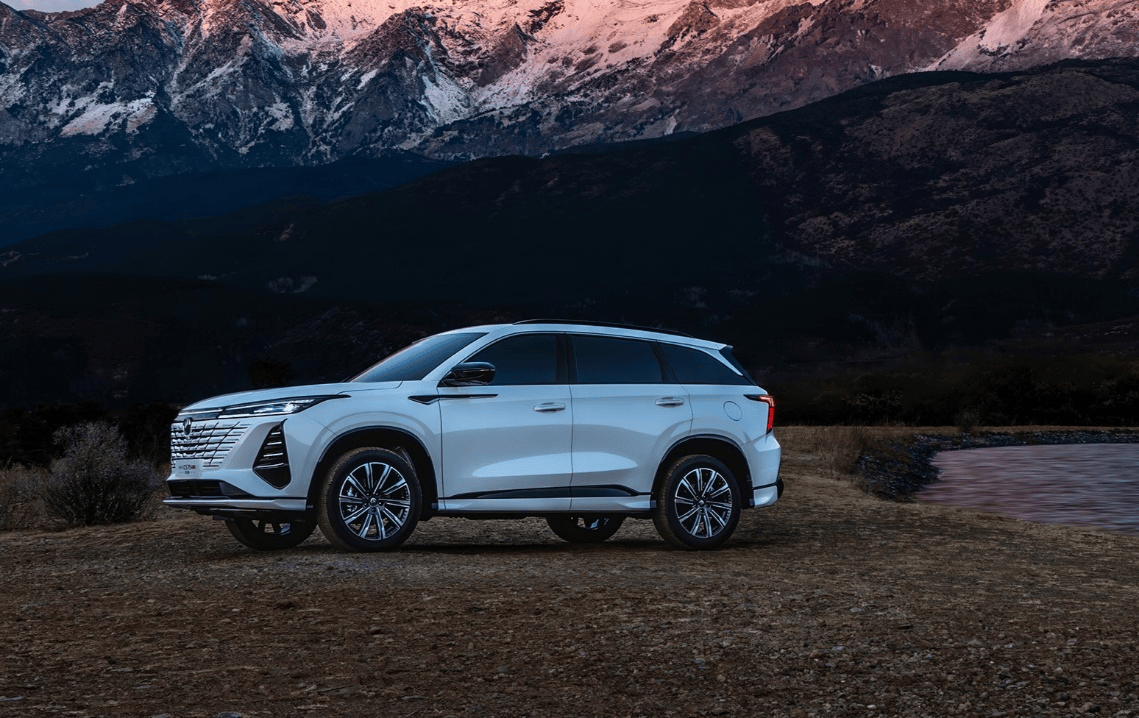 连续3个月夺冠销量榜!长安cs75plus中国市场燃油suv