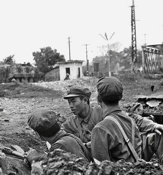 对越自卫反击战回顾血染的风采最后的女兵笑的真灿烂