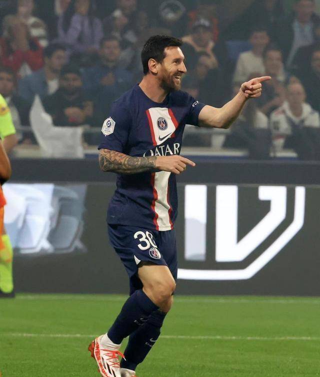 原创法甲第8轮梅西是全场最佳也入选队报选的最佳阵容