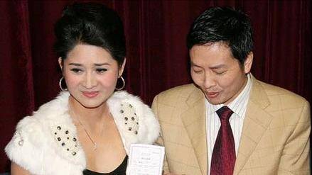 张钰已经投入了一场战斗,曝出黄健中的苟且之事,不过是吹响了战争的