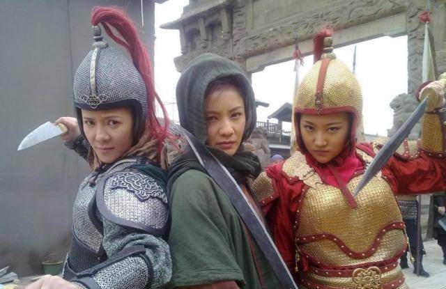 当然,最后排名却是相反的,扈三娘最前,顾大嫂最后.