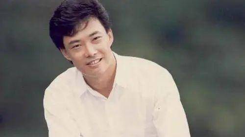 原创费玉清厕所养鸡拒绝跟异性同床网友难怪不婚无人能忍