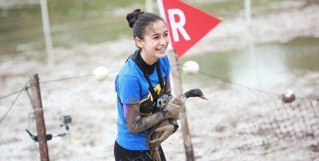 迪丽热巴不会游泳吊着威亚也要拍上跑男代替杨颖无压力