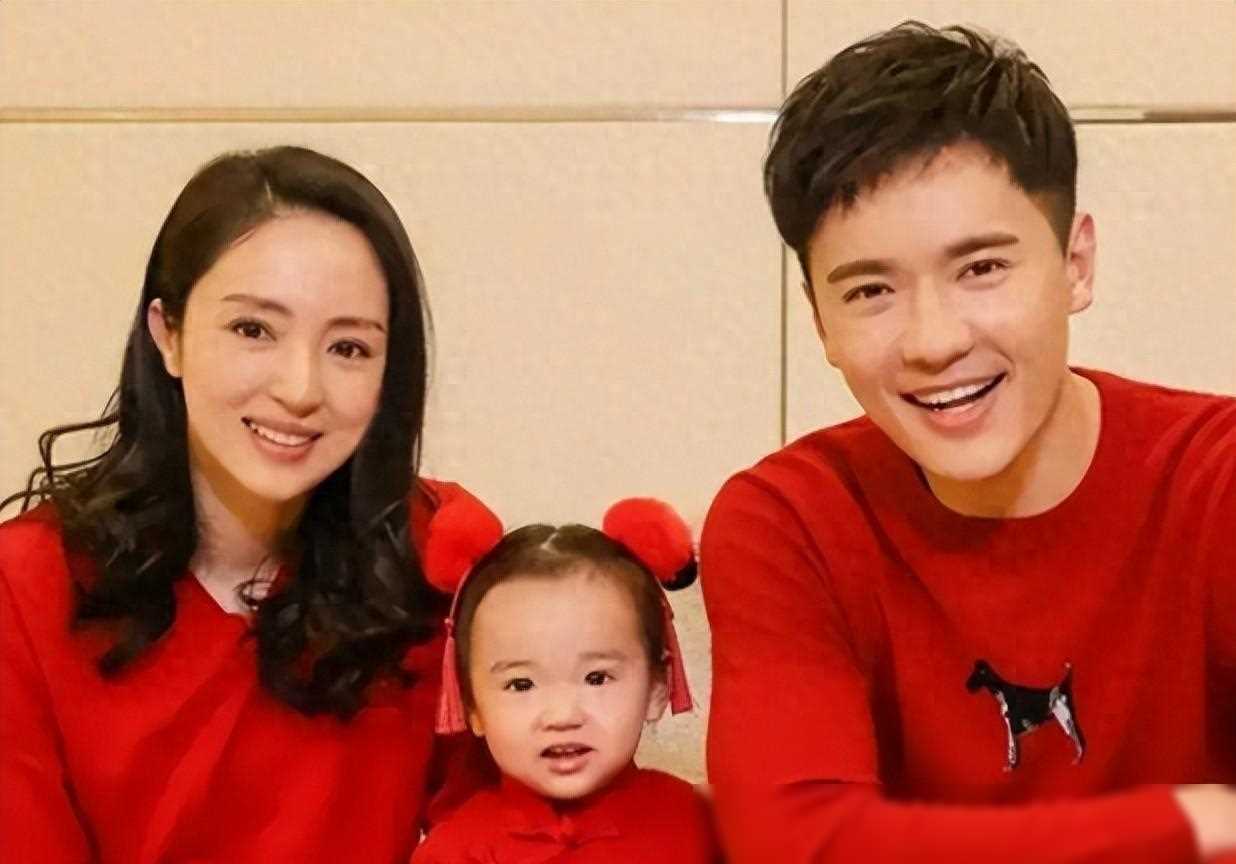 高云翔与女儿同框跳舞模样大变欢乐满满