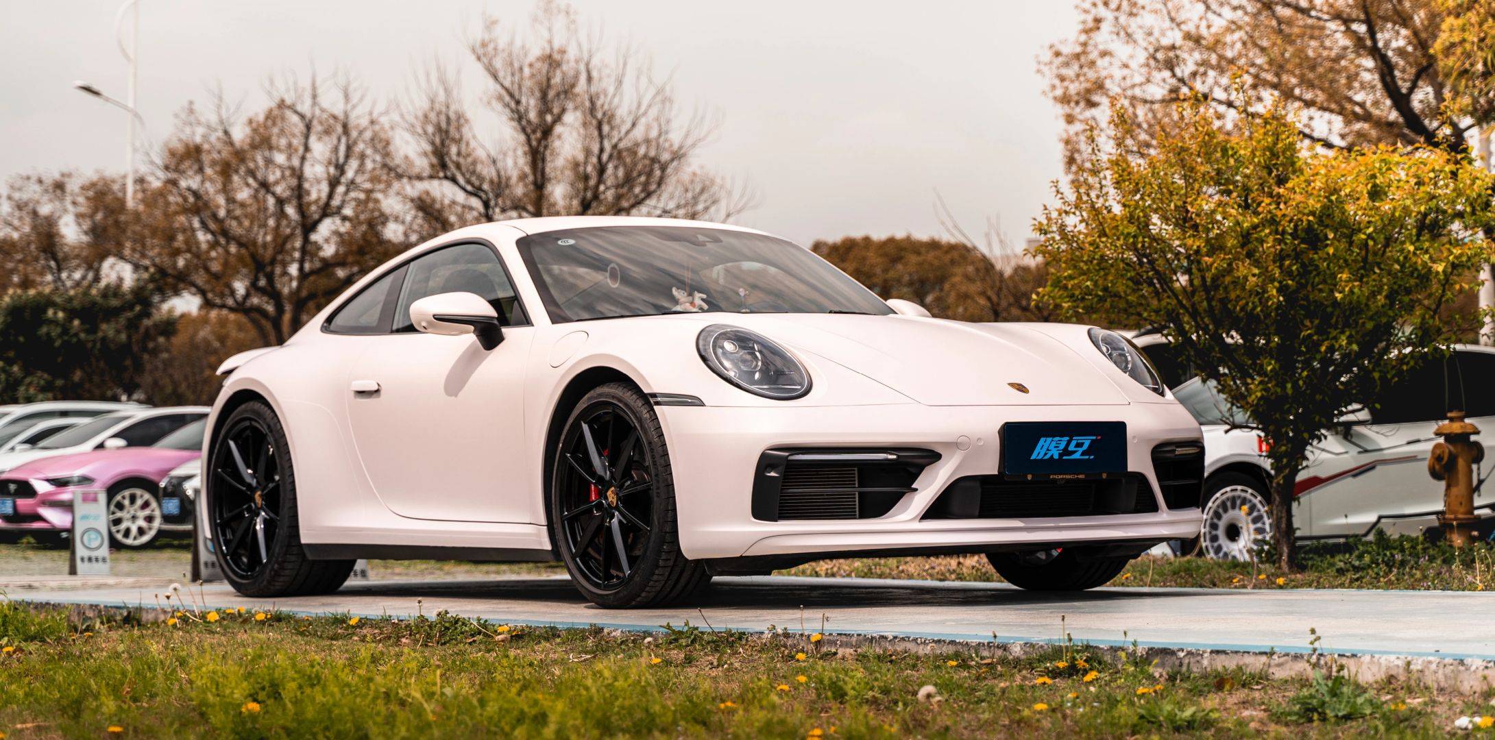 保时捷911lb改色膜消光贝壳粉元气满满的少女心