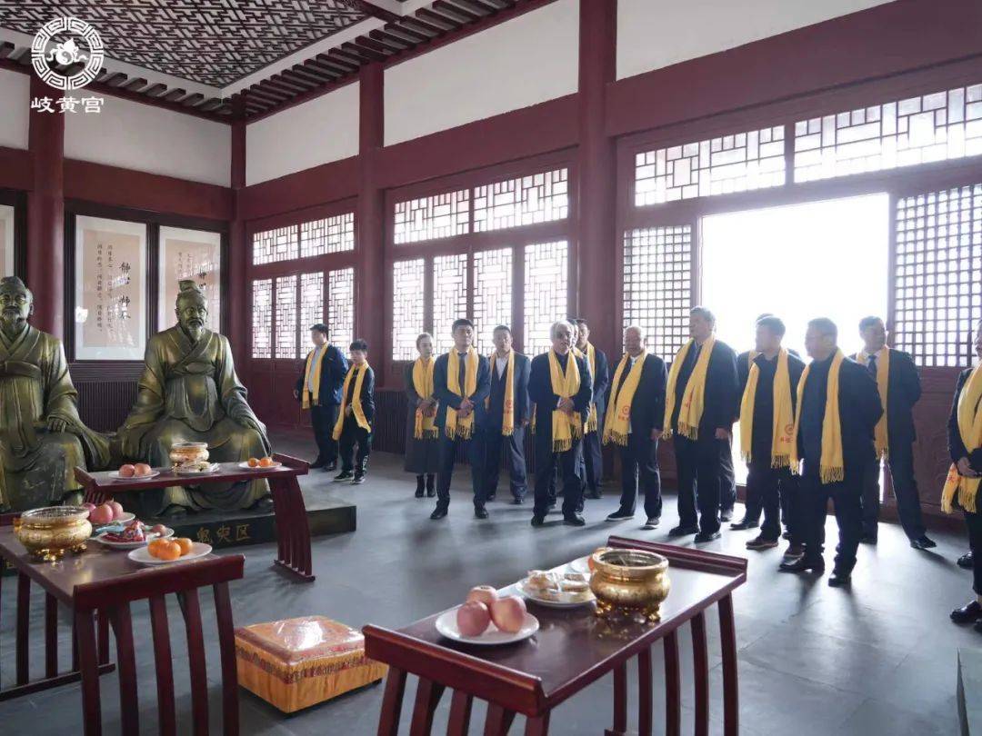 岐黄圣地医祖岐伯拜祖大典在河南省郑州隆重举行