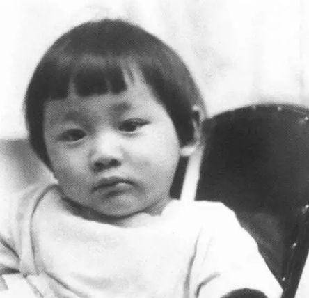 也许是因为徐志摩的直接伤到了张幼仪,第二个儿子在3岁的时候就离世