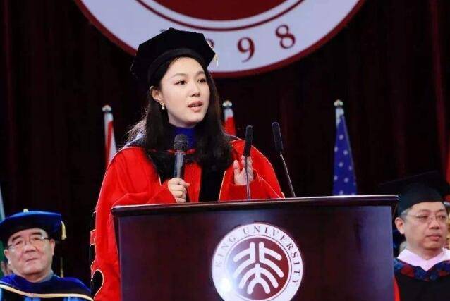 原创她是北京大学女教授气质非凡放弃美国留校任教机会选择回国